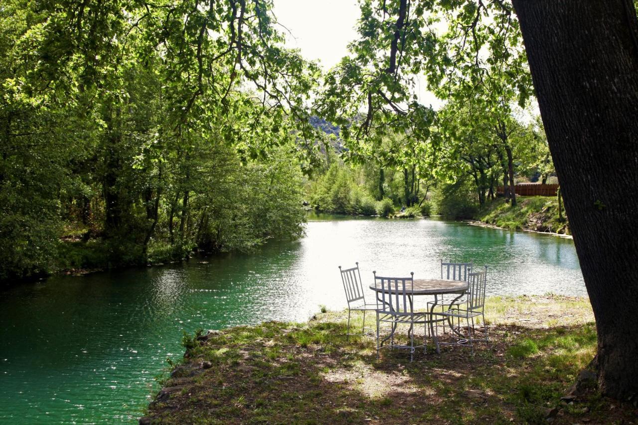 La Magnanerie Dhotes , Les Roulottes Insolites Sauve Buitenkant foto